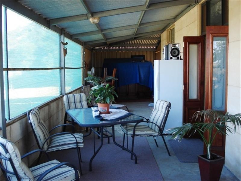 77 Mccartney Road, Greenough WA 6532