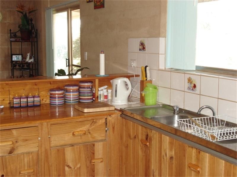 77 Mccartney Road, Greenough WA 6532