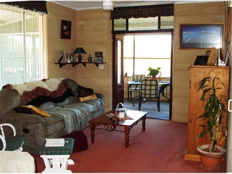 77 Mccartney Road, Greenough WA 6532