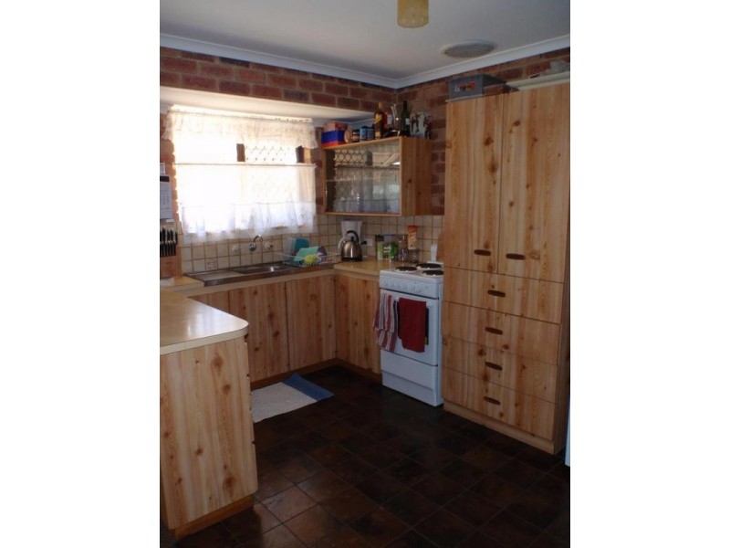 17 Osbourne Street, Spalding WA 6530