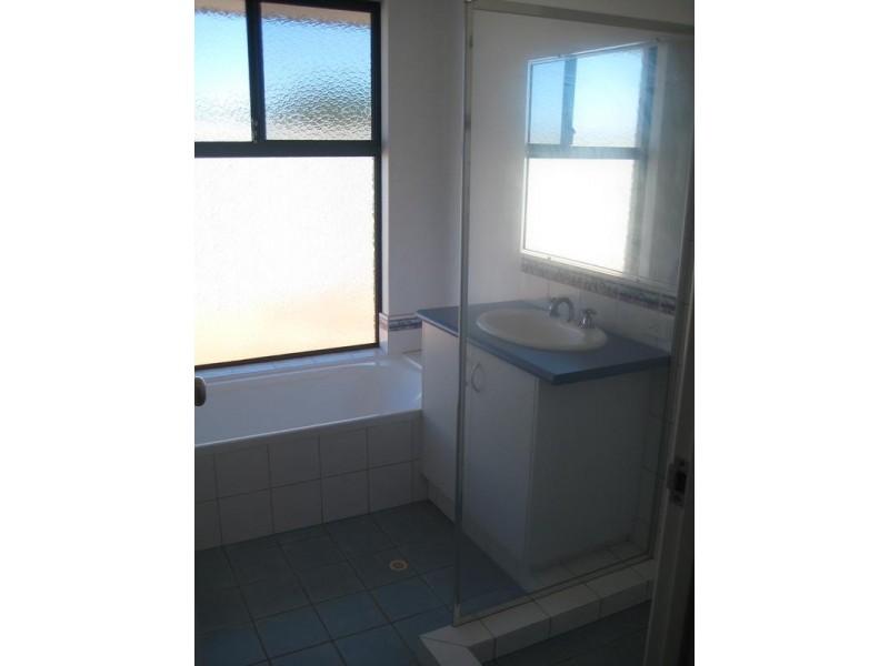 2 Ettrick Court, Cape Burney WA 6532