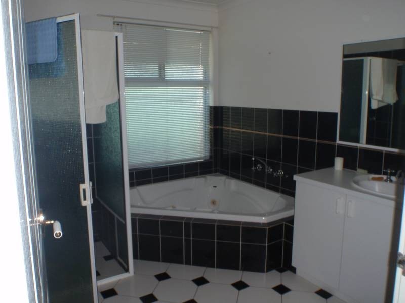 26 Holland Street, Geraldton WA 6530