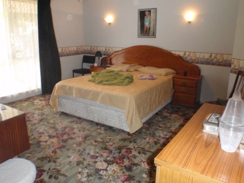 26 Holland Street, Geraldton WA 6530