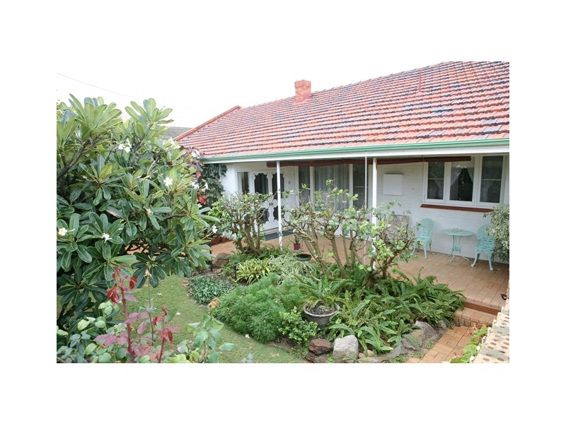 115 Cathedral Avenue, Geraldton WA 6530