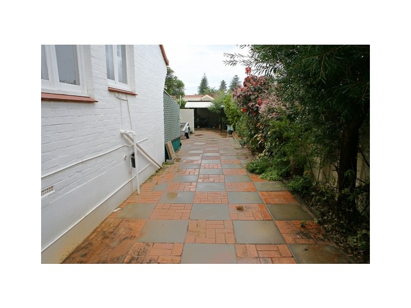 115 Cathedral Avenue, Geraldton WA 6530