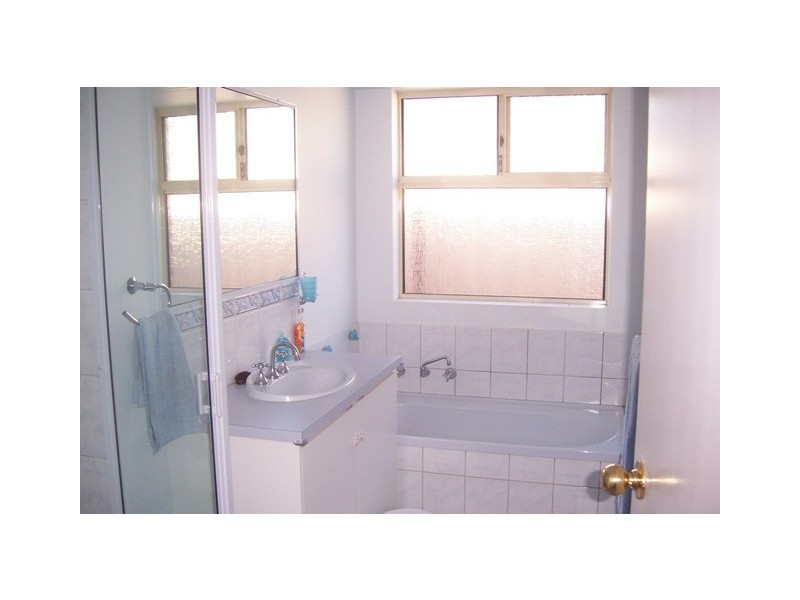 33 Weeloo Road, Waggrakine WA 6530