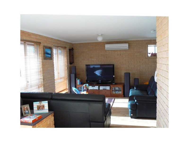 36 Pinyali Way, Waggrakine WA 6530