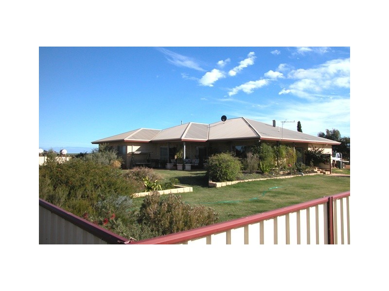 33 Evans Road, Walkaway WA 6528