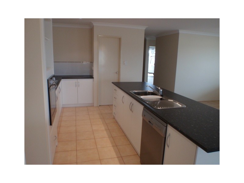 10 Topsail Street, Drummond Cove WA 6532