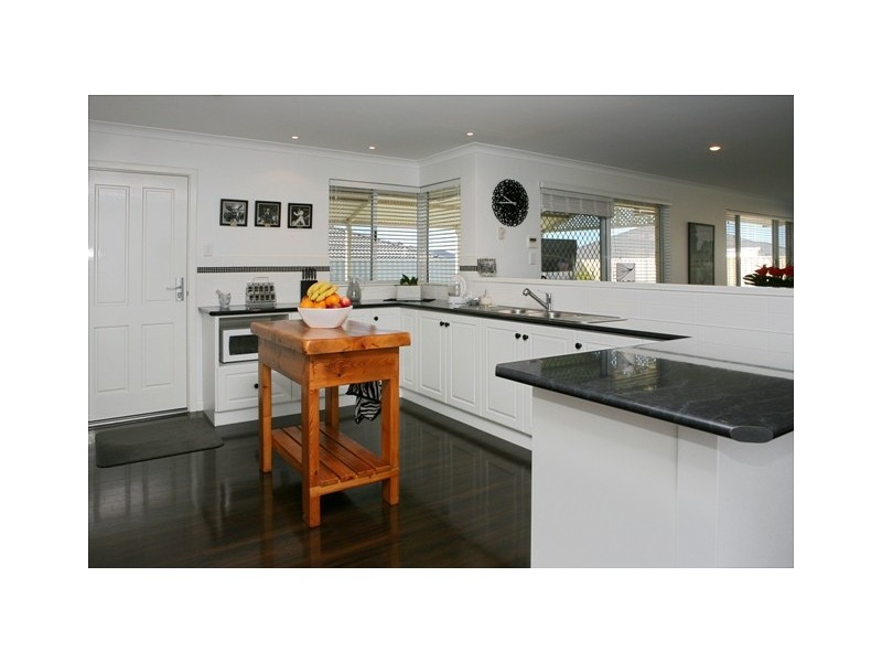 7 Archdale Rise, Wandina WA 6530