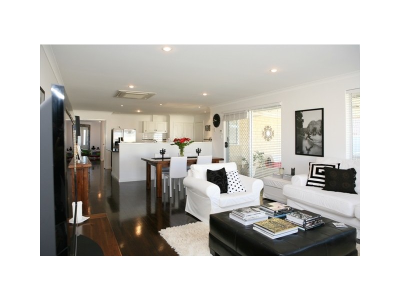 7 Archdale Rise, Wandina WA 6530