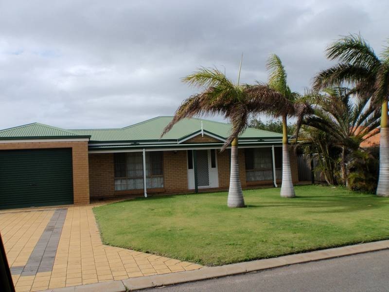 14 Hillview Drive, Drummond Cove WA 6532