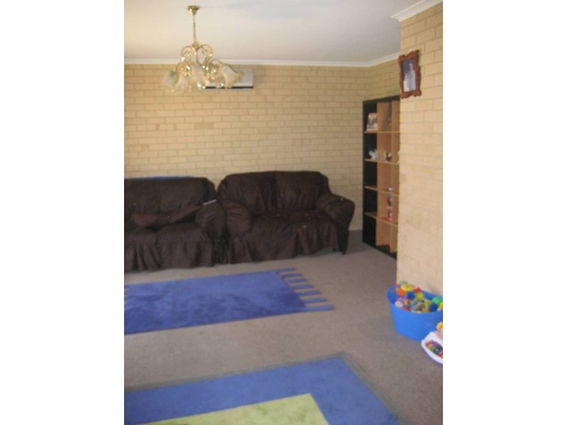 4 Ruth Street, Karloo WA 6530