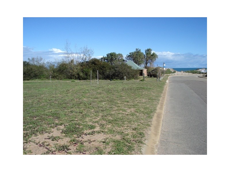 2 Triton Place, Sunset Beach WA 6530