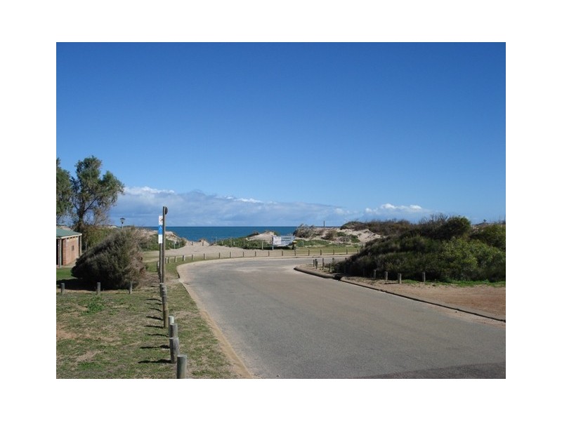 2 Triton Place, Sunset Beach WA 6530