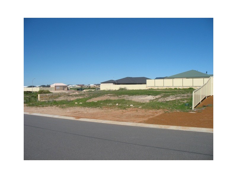 3 Flavio Crescent, Wandina WA 6530