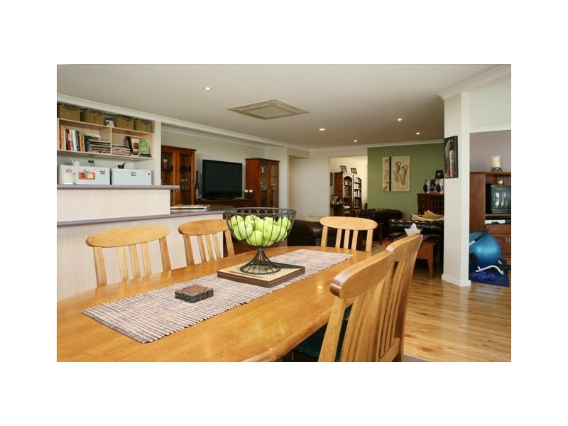 8 Archdale Rise, Wandina WA 6530