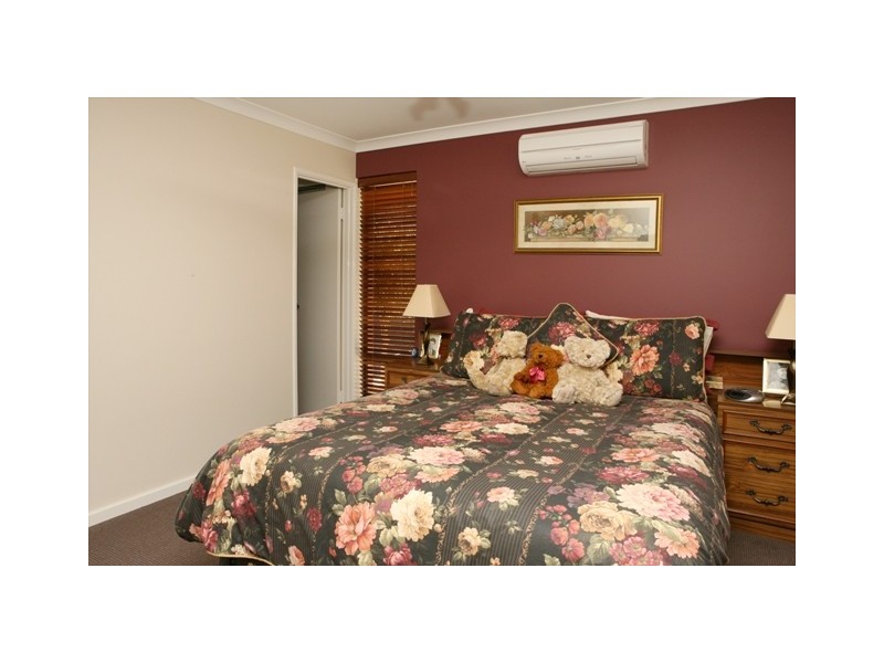 8 Archdale Rise, Wandina WA 6530