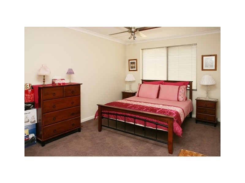 8 Archdale Rise, Wandina WA 6530