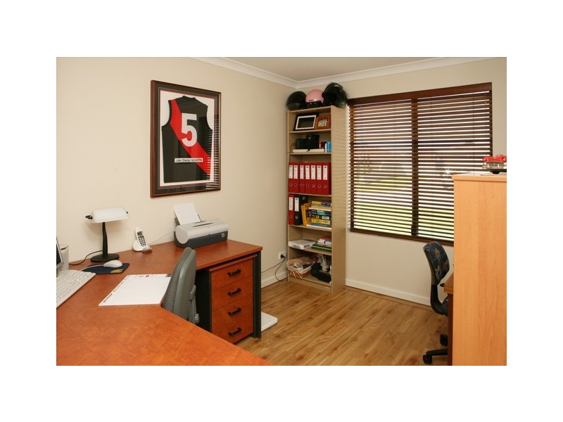 8 Archdale Rise, Wandina WA 6530