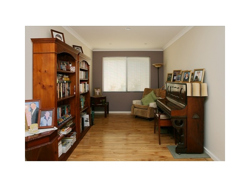 8 Archdale Rise, Wandina WA 6530