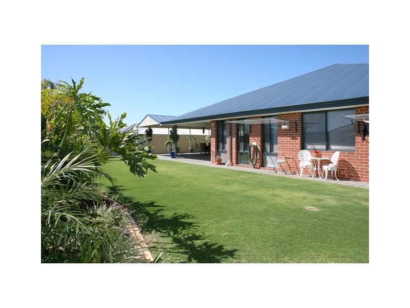 8 Archdale Rise, Wandina WA 6530