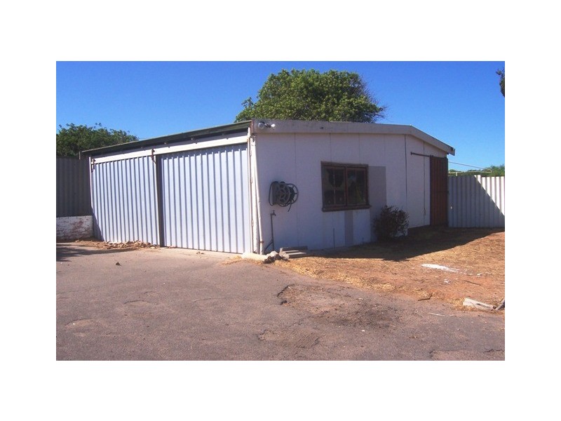 257 Durlacher Street, Geraldton WA 6530