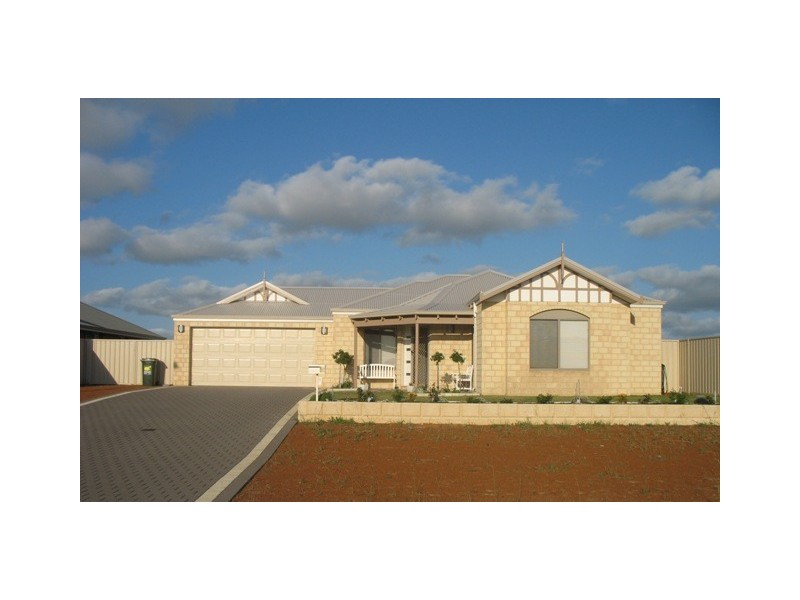 6 Ocean Queen Drive, Wandina WA 6530