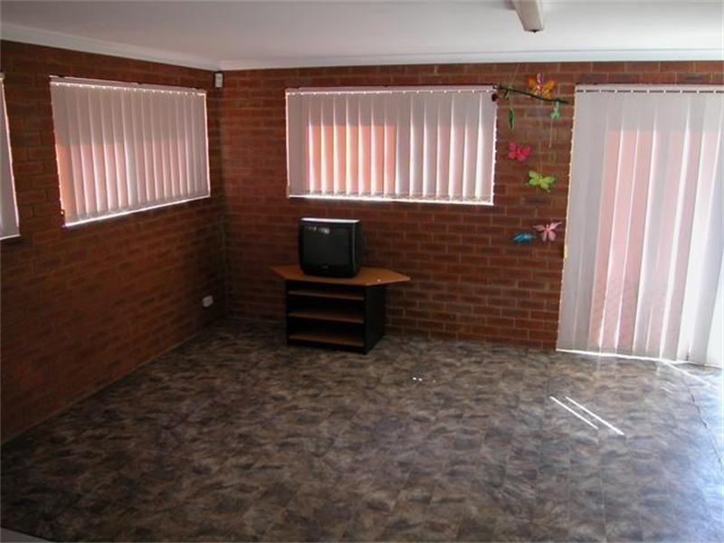 11 Zimmri Street, Rangeway WA 6530