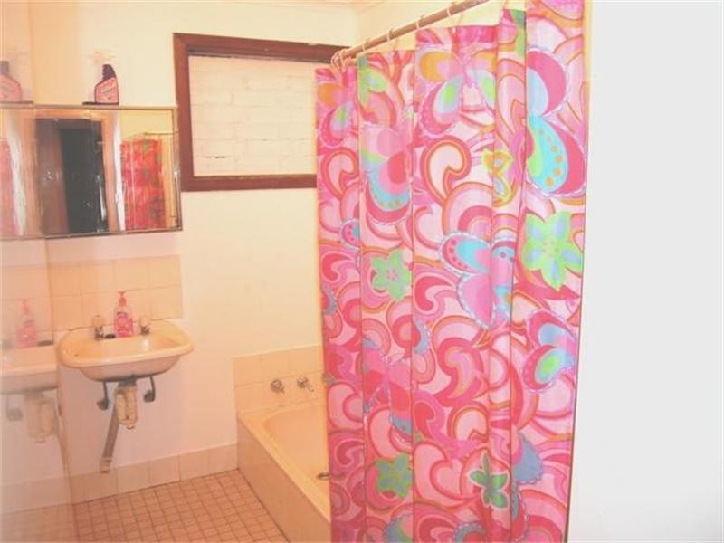 11 Zimmri Street, Rangeway WA 6530