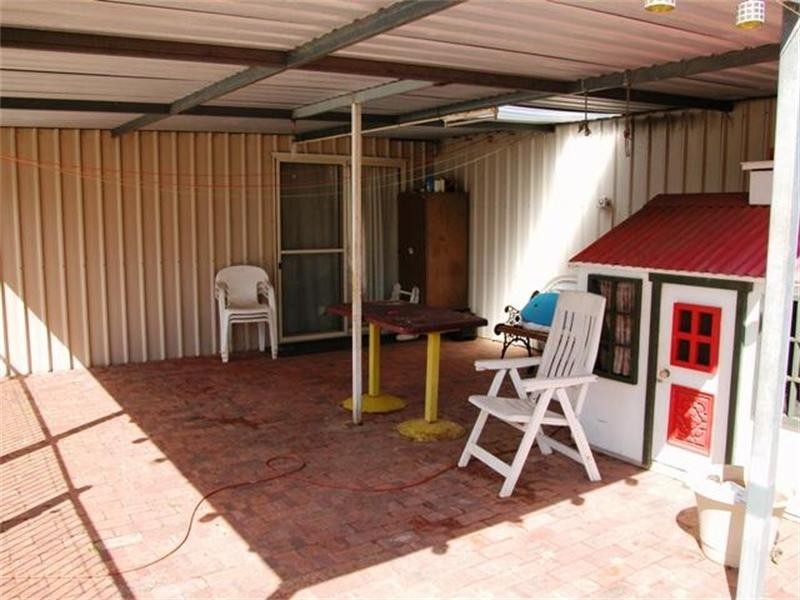 11 Zimmri Street, Rangeway WA 6530