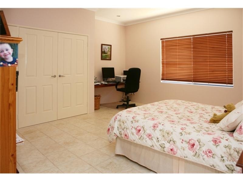 11 Basile Court, Wandina WA 6530