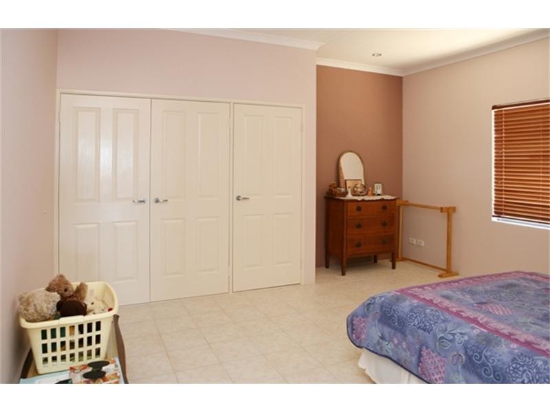 11 Basile Court, Wandina WA 6530