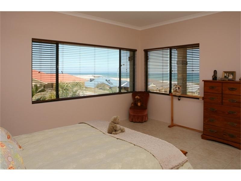 11 Basile Court, Wandina WA 6530