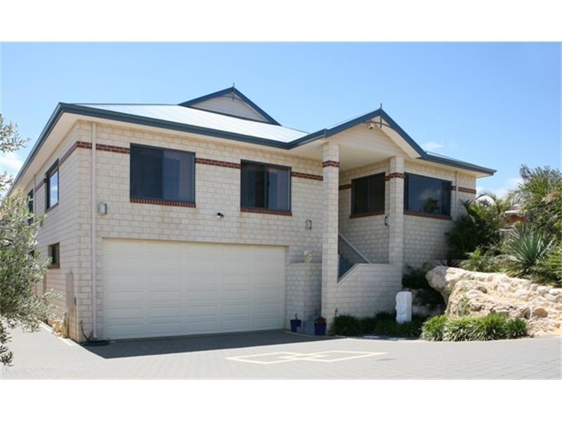 11 Basile Court, Wandina WA 6530
