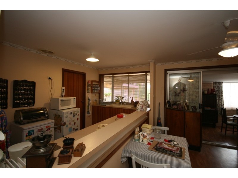 24 Kultown Drive, Waggrakine WA 6530