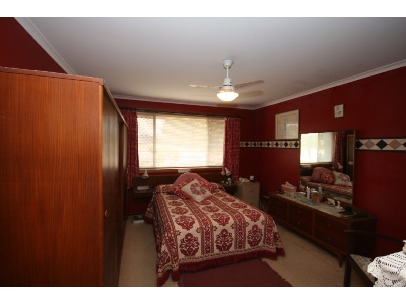 24 Kultown Drive, Waggrakine WA 6530