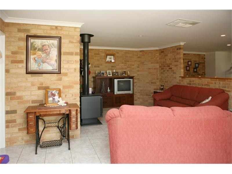 14 Darwinia Close, Strathalbyn WA 6530