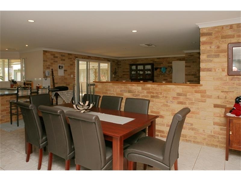 14 Darwinia Close, Strathalbyn WA 6530