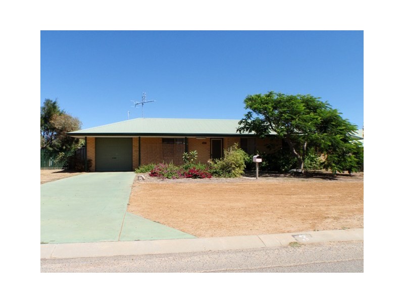 3 Oceanside Drive, Wandina WA 6530