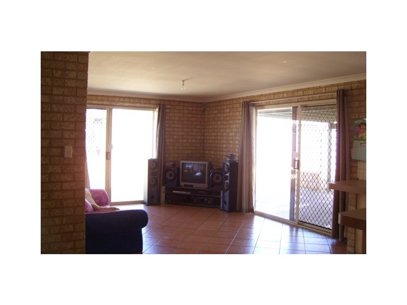 4 Naomi Way, Karloo WA 6530