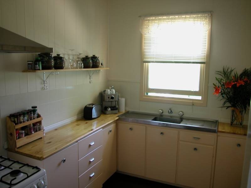 2 CYPRESS STREET, Rangeway WA 6530