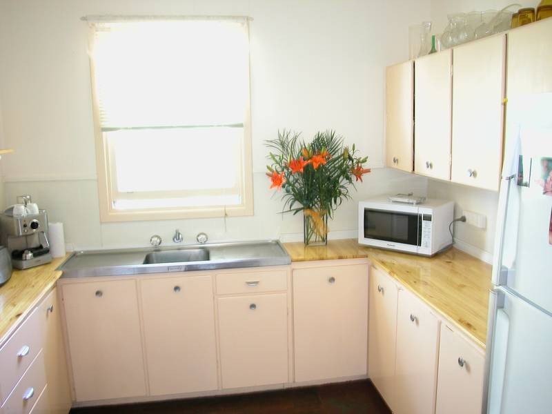 2 CYPRESS STREET, Rangeway WA 6530