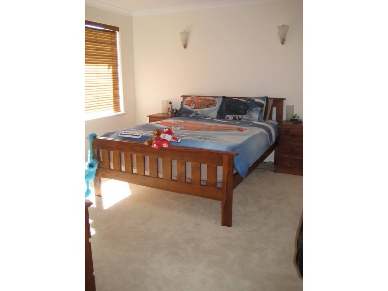 214B FIFTH STREET, Wonthella WA 6530