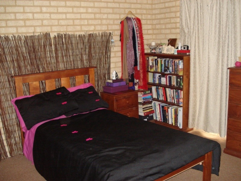 4/39 Assen Street, Utakarra WA 6530