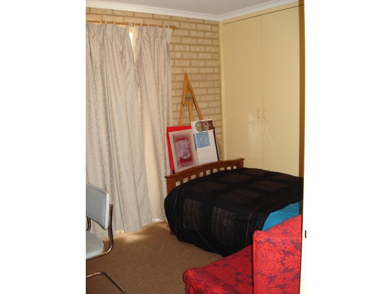4/39 Assen Street, Utakarra WA 6530