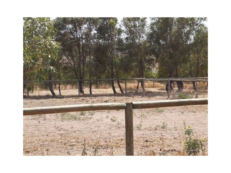 2 34 Hampton Road, Rudds Gully WA 6532