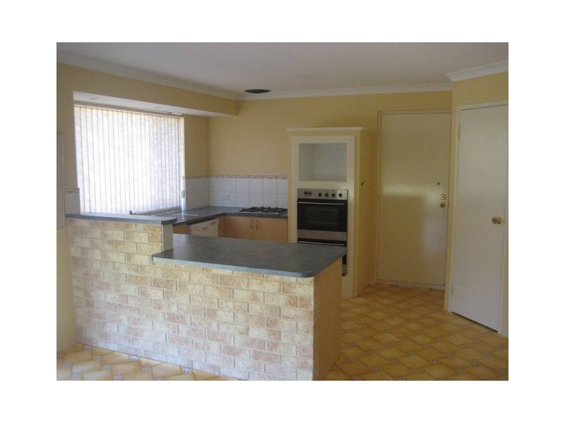 22 Weeloo Street, Waggrakine WA 6530