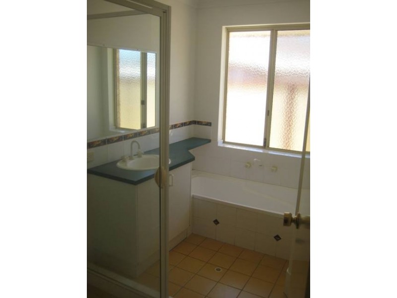 22 Weeloo Street, Waggrakine WA 6530