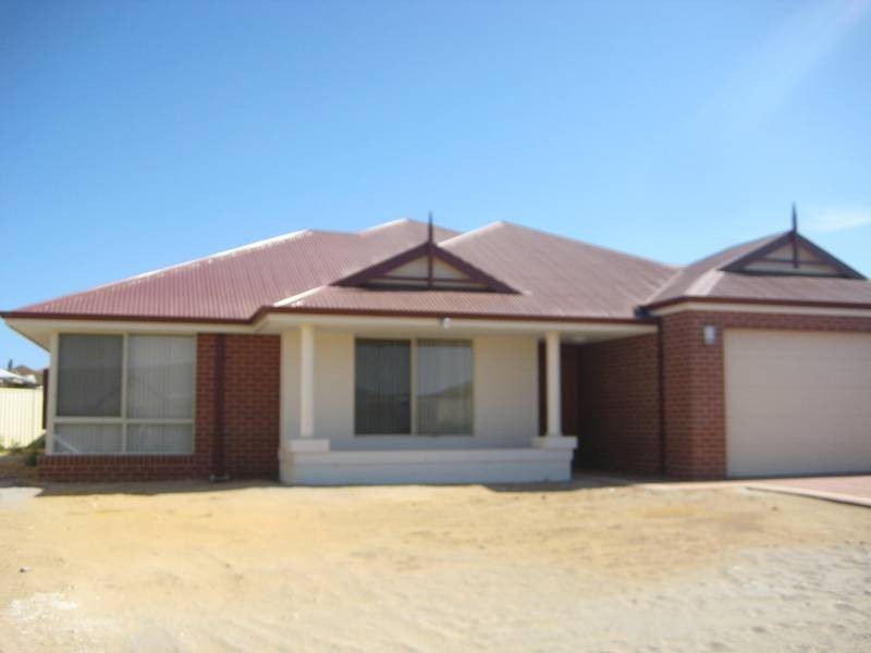 8 Magnolia Wynd, Wandina WA 6530